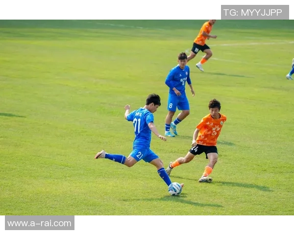 足球明星瞬间定格与精彩瞬间的完美结合让我们一起感受他们的魅力与激情